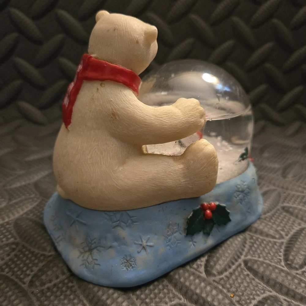 2003 Coca-Cola Polar Bear Snow Globe – Hardee’s Exclusive Holiday Promo